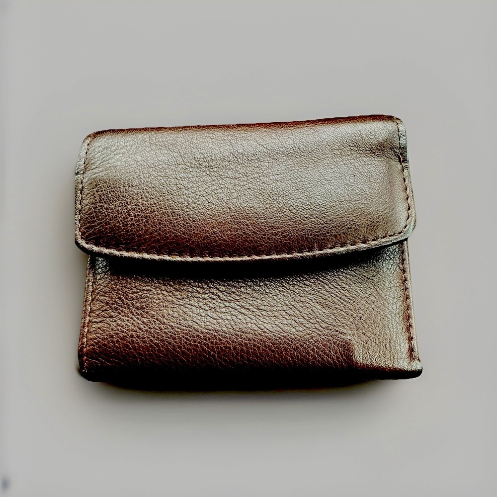 BUXTON‎ Leather Brown Bi Fold Wallet Credit Cards Kislock Coin Purse NWT $ 32